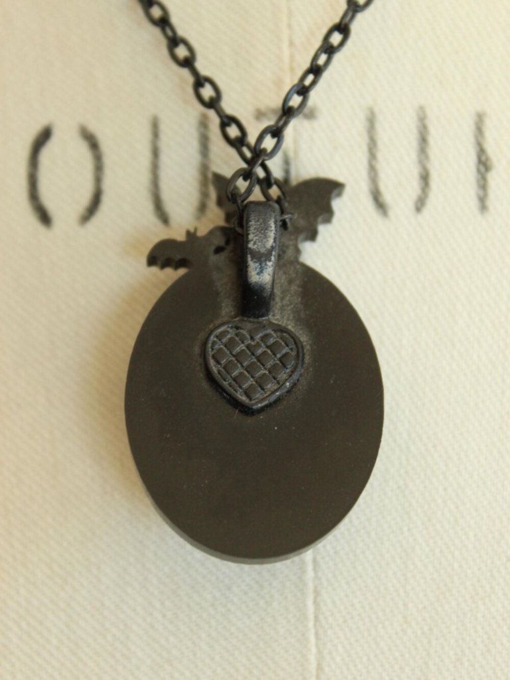 Gothic Bat Cameo Necklace with Purple Amethyst Cabochon on Black Chain - Picture 4 of 12